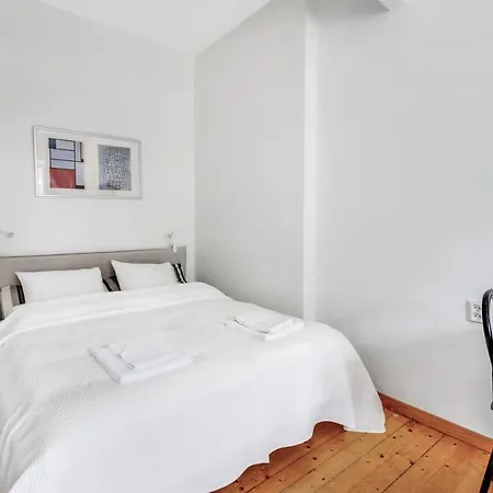 Wehost Colorful Studio Next To Park Puijonpuistikko In Vallila Neighborhood *